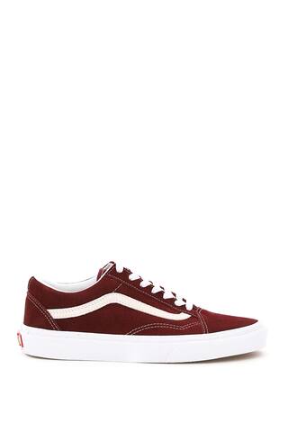 Vans Anaheim Factory Old Skool suede trainer with contrast stitching and iconic contrast leather sidestripe. Lightly padded ankle, fabric interior, rubber base with 