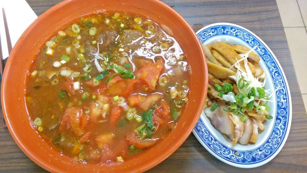 【新莊美食】珍珍小館-美味又順口的蕃茄牛肉麵 【新莊美食】珍珍小館-美味又順口的蕃茄牛肉麵