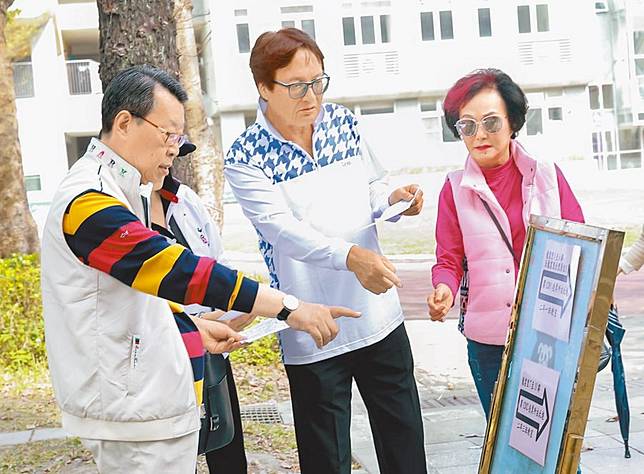秦漢行使公民義務「以為會很熱鬧」總統大選二秦露臉 秦祥林投票 顧安生教戰