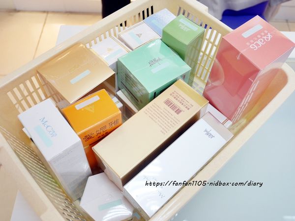 【臉部保養】愛妮雅化妝品-喬笛萬芳店 #買保養品免費作臉 #免費修眉 (9).JPG