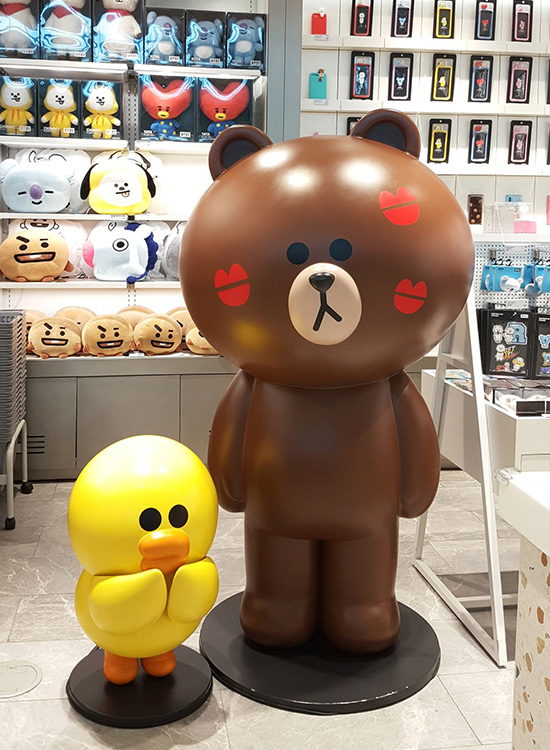 D+AF  弘大Line Friends Store