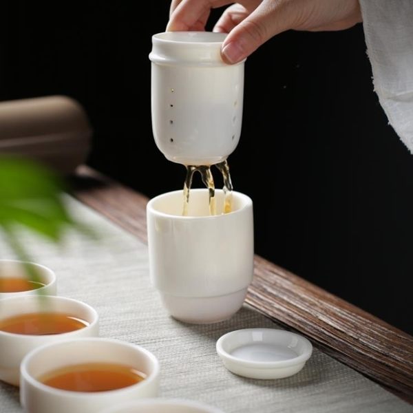 全館支持開發票，外島派送我們這邊各種商品都有在賣唷，有什麼需要可以在商品問與答留言唷！