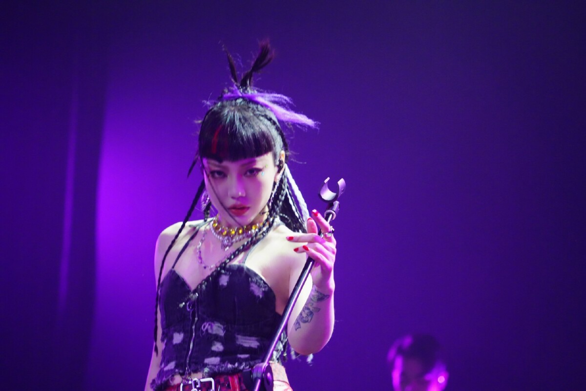 《中國好聲音》遭轟霸凌李玟！浙江衛視意外不斷，不只害死高以翔，趙麗穎也差點出意外