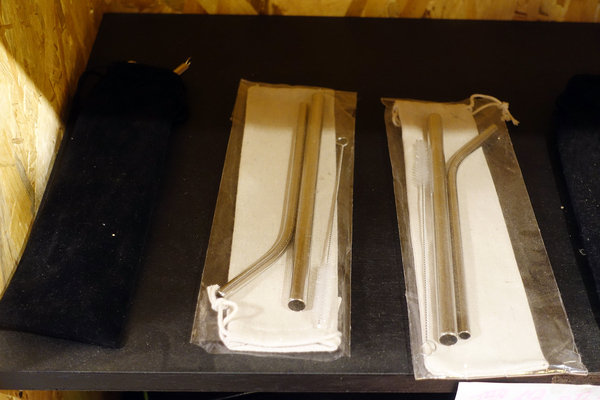 六張犁飲料店-茶山小飲料店，草本機能蛋做的好喝蛋蜜汁，遠企商圈、通化商圈推薦下午茶，好喝好拍的網美飲料店