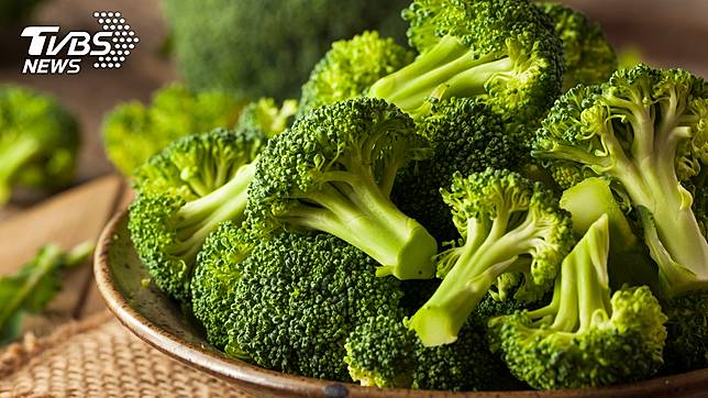 慎入 花椰菜 蟲超多 還排字萬人喊讚 可以安心吃了 Tvbs Line Today