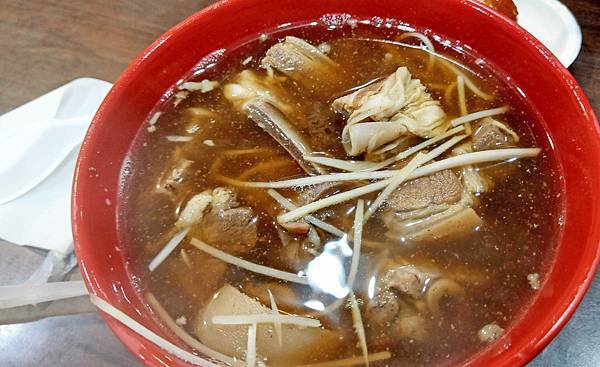 【板橋美食】大碗公當歸羊肉-板橋最多人推薦的魯肉飯店