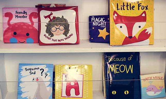 Punya Hobi Menulis Nih Ada 7 Pekerjaan Yang Cocok Buat Kamu Cermati Line Today