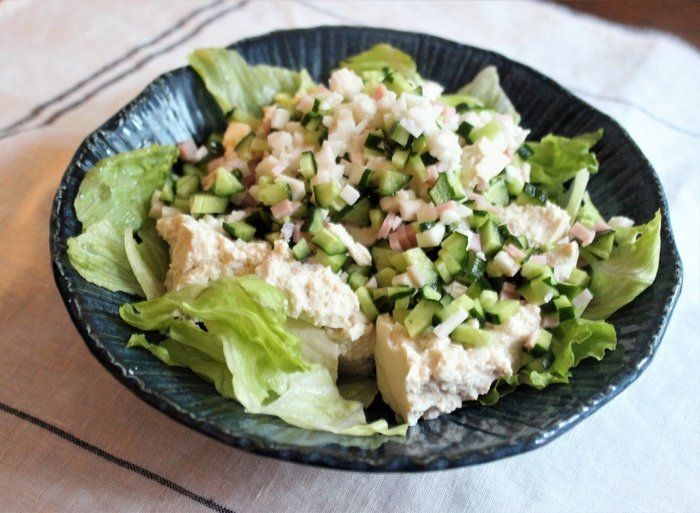 ヘルシーなのに 食べごたえ抜群で大満足な豆腐サラダ