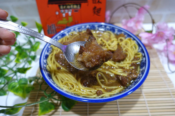 廟東排骨酥麵宅配-豐原廟東清水排骨酥麵即食料理包，排骨酥網購，冷藏宅配到家加熱即食，在家享受豐原廟東清水排骨酥的好滋味