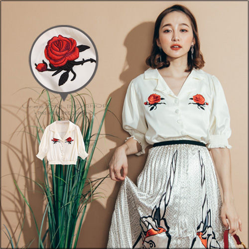 URES 細緻玫瑰刺繡翻領光澤絲質澎澎袖襯衫【881013578】