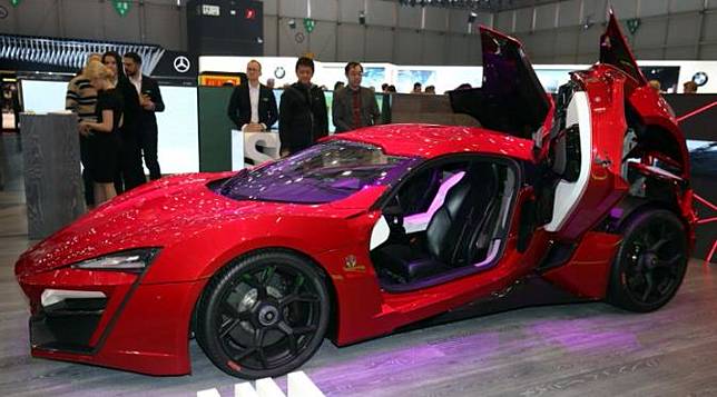 Daftar 10 Mobil Termahal di 2017