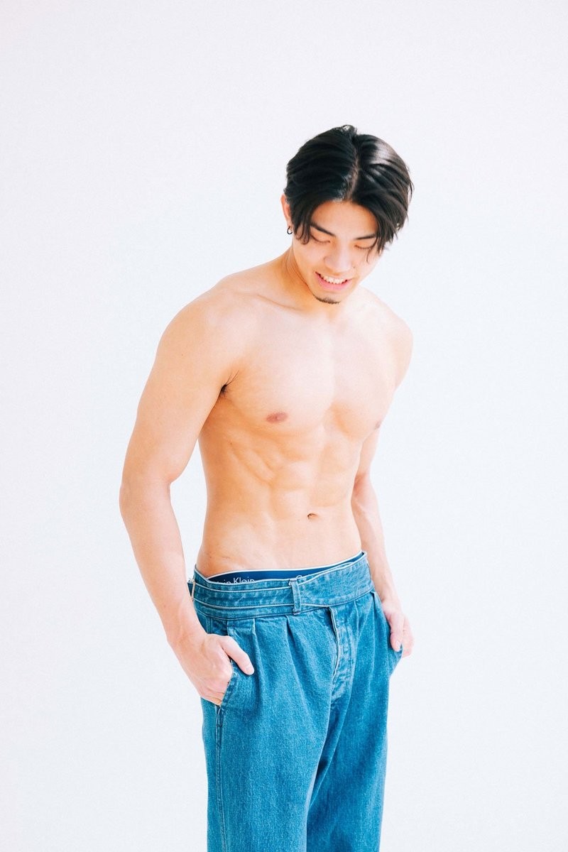 The Rampage 武知海青 国宝級な肉体を計測 ハグ幅 や 唇の厚み まで全てが知れる 体型コントロール法も参考になる Ar Web