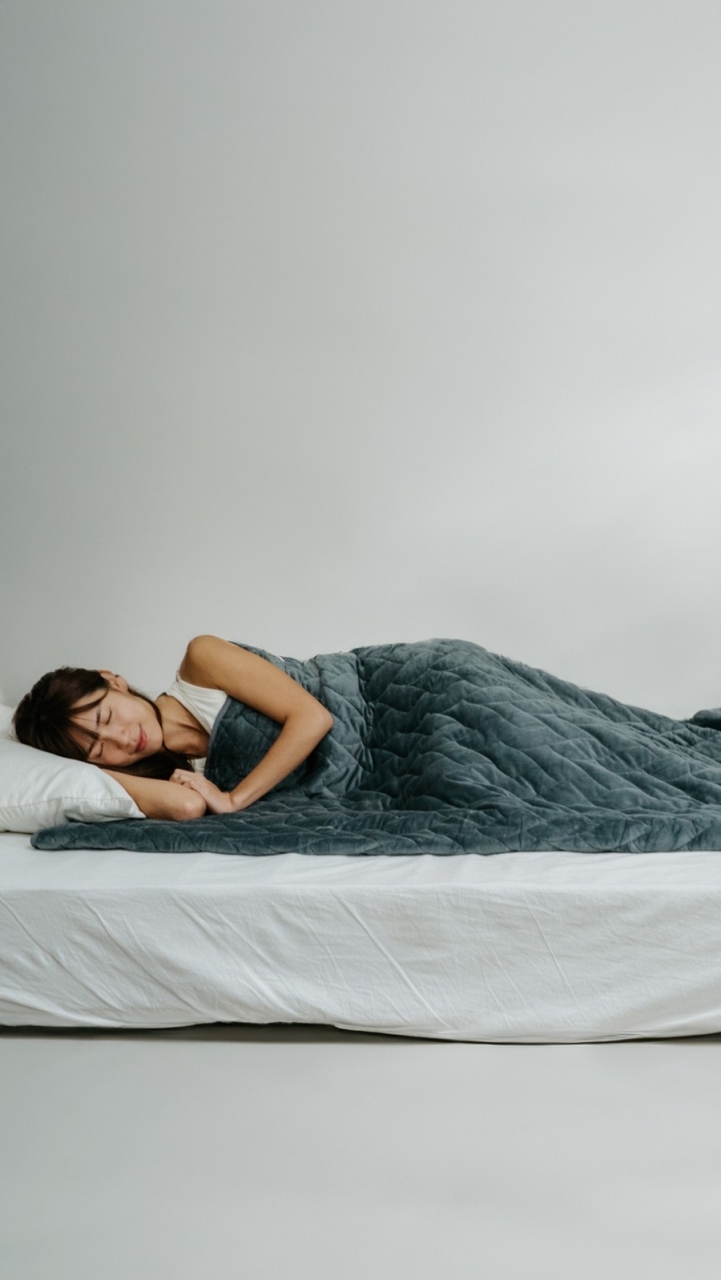 顧眠 ｜ 重力助眠減壓 ｜擁抱毯、無憂枕 ｜ 美安 x 30.8% IBV