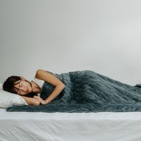顧眠 ｜ 重力助眠減壓 ｜擁抱毯、無憂枕 ｜ 美安 x 30.8% IBV