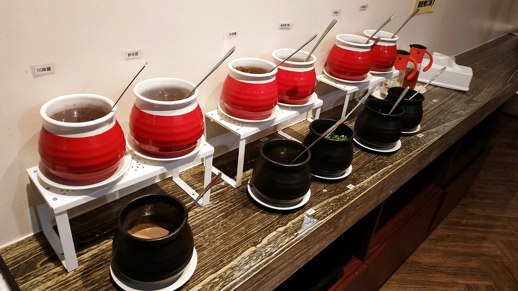 美食|推薦 高雄個人鴛鴦鍋姜一鼎 河堤店 ,超香超美味手工麻辣湯鍋及秘製麻辣鴨血48.jpg 美食|推薦 高雄個人鴛鴦鍋姜一鼎 河堤店 ,超香超美味手工麻辣湯鍋及秘製麻辣鴨血48.jpg