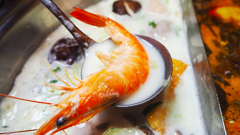 中和酸菜白肉鍋,中和鍋物,中和環球麻辣鍋,中和牛奶鍋,中和costco餐廳,板橋車站,板橋車站美食,中和小龍蝦餐廳,板橋小龍蝦餐廳,中和海鮮鍋