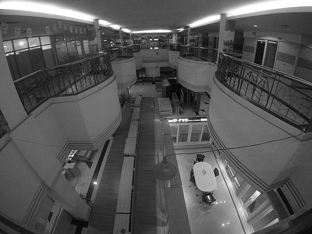 Akhir Cerita Pusat Belanja