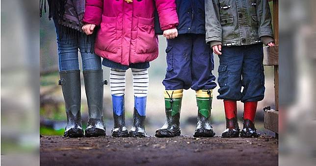 5歲女童遭男同學「當眾指侵」　因年紀小罰不到父怒請願