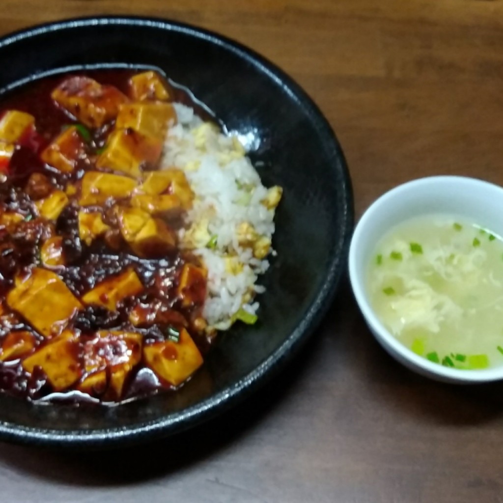 Lkさんが投稿した銅座町担々麺のお店餃子菜館 万徳/マントクの写真