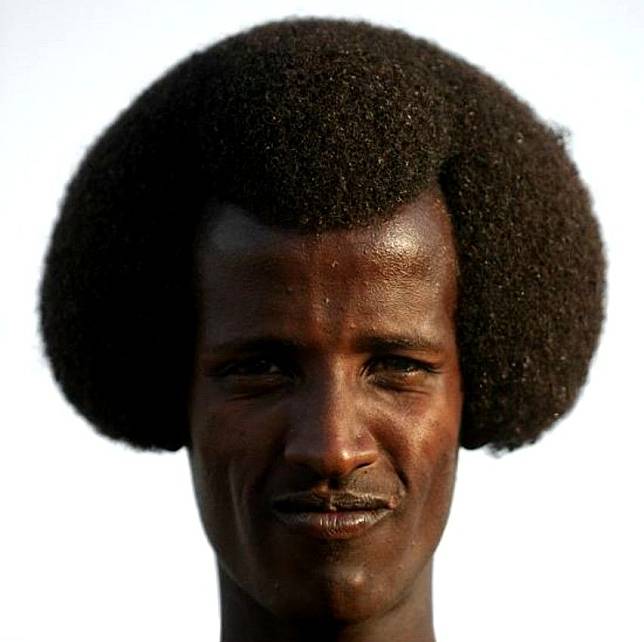 15 Gaya Rambut Pria ini Sangat Nyeleneh Kamu Berani Coba 15 Gaya Rambut Pria ini Sangat Nyeleneh Kamu Berani Coba