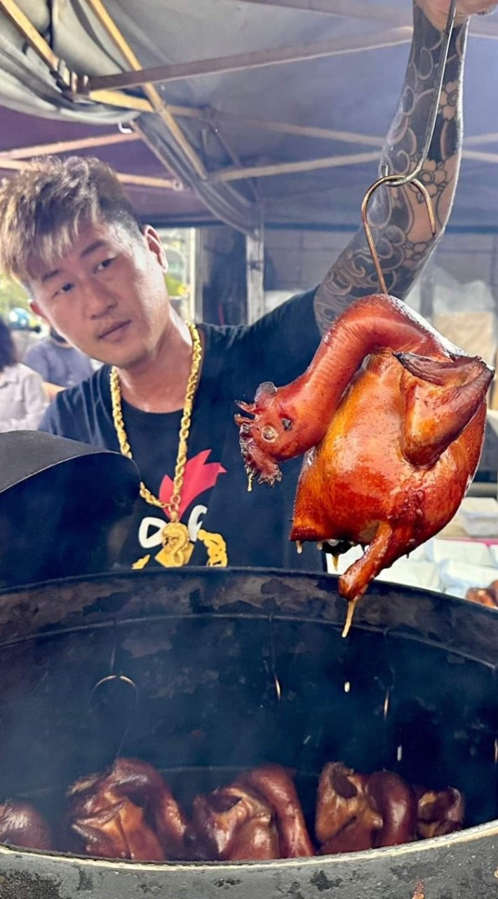 大仁哥烤雞林口貴賓區