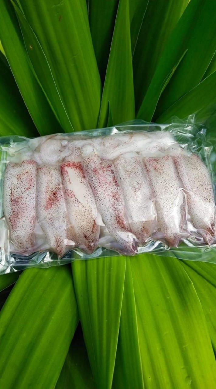 หมึกไข่แดดปากน้ำปราณ