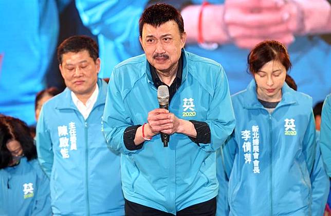 余天在3月立委補選當選後，隨即開始打連任選戰，加上女兒癌症復發，讓他身心疲憊。(中時資料照片)