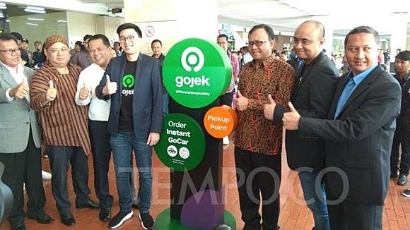 Gojek Launches Gocar Instan In Soekarno Hatta Airport - baju roblox gojek