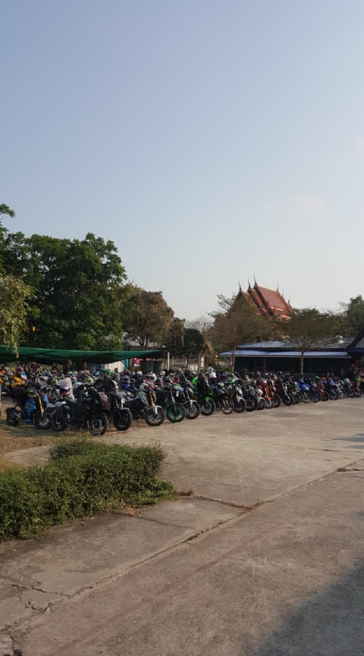 ไบค์เกอร์2ล้อสายพัฒนา&สายบุญ