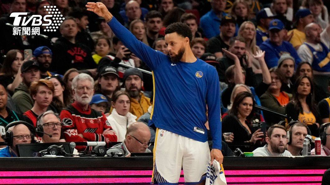 Golden State Warriors Edge Out Trail Blazers with 118114 Victory Stephen Curry