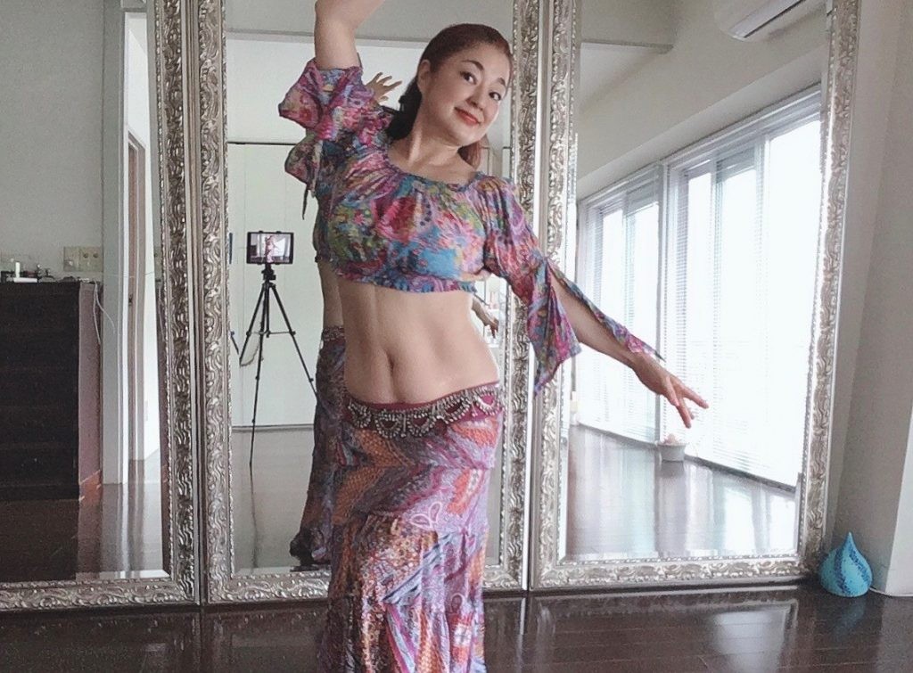 大人のふわ ボブ にスタイリング剤でツヤと立体感を出すテクは