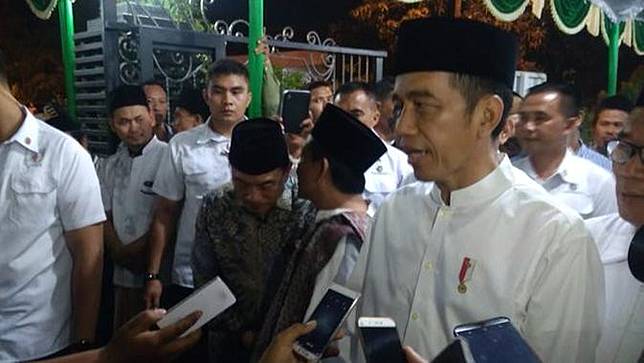 Presiden Jokowi di Pondok Pesantren Girikusumo Demak. Â©2018 Merdeka.com/Danny Adriadhi Utama