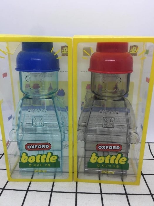 嘻花的小孩必備 外出方便攜帶 杯碗瓢盆都有樂高那家裡的糖果罐怎麼可以烙高除了可以當一般水瓶使用 也可以當儲物瓶 可以放糖果或是堅果可以買個4~5個 放家裡常煮的消暑涼湯 紅豆 綠豆 薏仁 蓮子不小心 