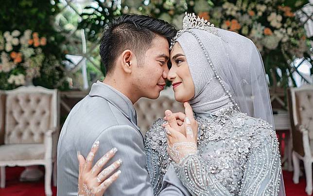 Rizki Da Ngotot Pisah Saat Nadya Hamil Ngaku Tak Bodoh Sebut Nama Allah Wowkeren Media Line Today