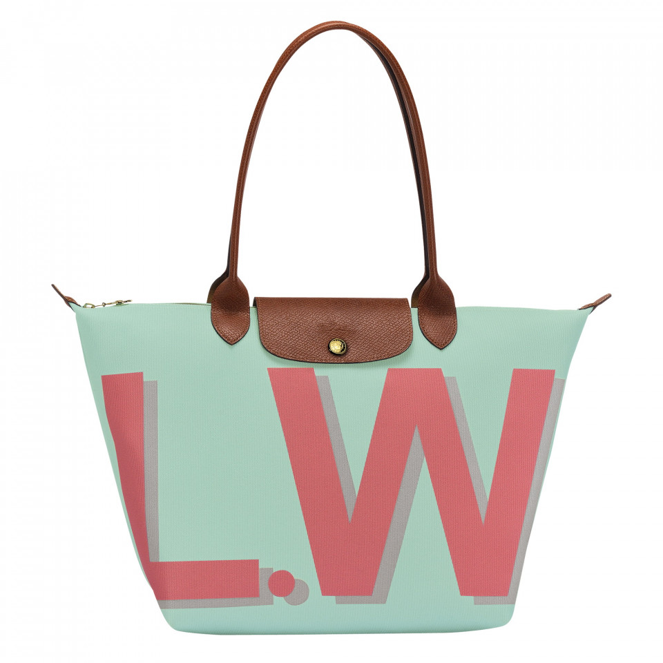 獨家訂製「My Pliage Signature字母摺疊包」(價格右滑看更多～)