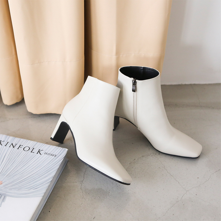 短鞋 踝靴 白色靴 秋冬靴 扁跟