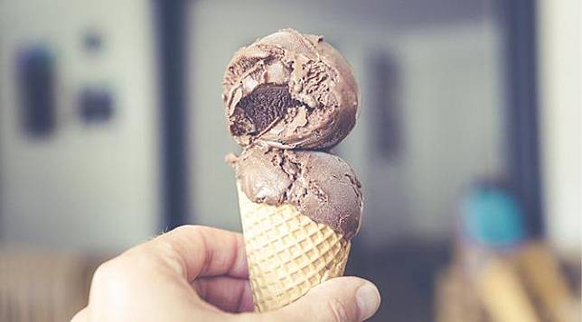 ™ Pria Ini Alami Kondisi Mengerikan Sehari Makan 54 Es Krim, 