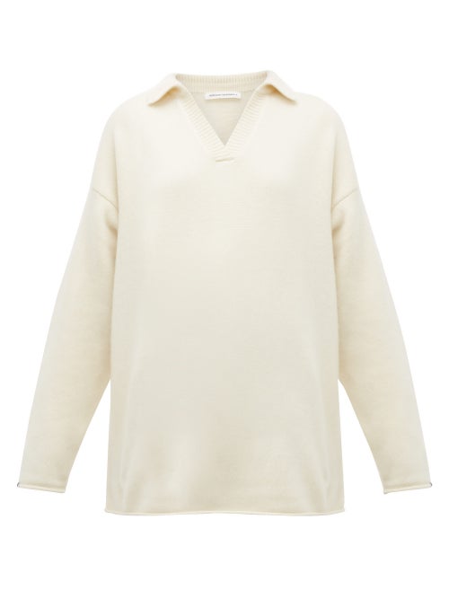 Extreme Cashmere - Look to Extreme Cashmere's cream No. 101 Jules sweater for a dose of nonchalant e