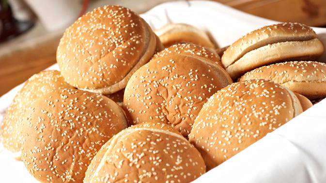 Cara Membuat Roti Burger Yang Empuk Di Rumah Fimela Line Today