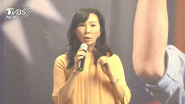 李佳芬在海外僑胞募款宴會上，稱說自己被抹黑成全台最喜歡干政的夫人。(圖／TVBS)