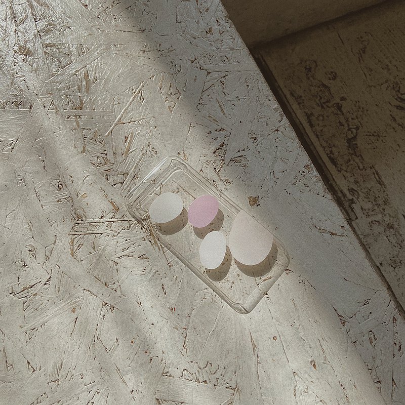 ◯各種iPhone手機殼。