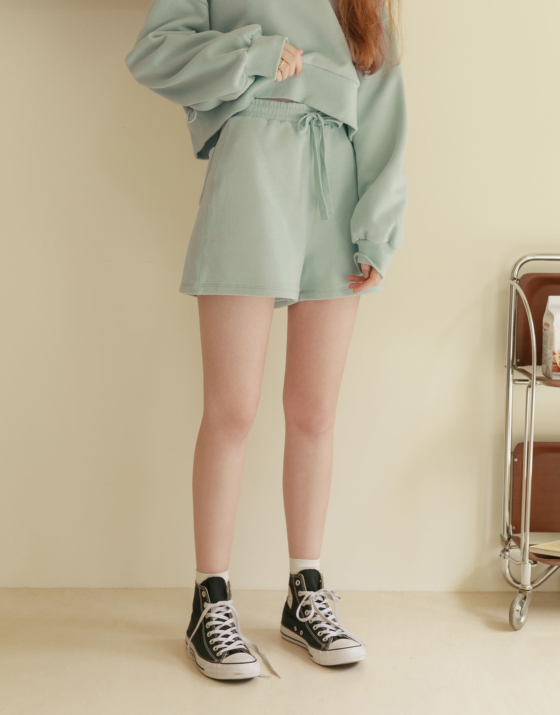 MIT台灣製造/品牌開發布料/表面微磨毛舒適面料/鬆緊腰頭設計/後有口袋