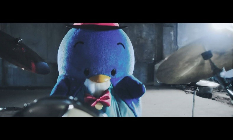 実は大学生 はぴだんぶいでも活躍中の タキシードサム 担当デザイナーインタビュー