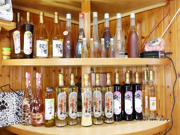 【烏來一日遊】#烏來老街 #必買伴手禮 #景麗特產行 #小米麻糬 #溫泉 #烏來台車 #瀑布 #烏來美食 #烏來景點 (18).JPG