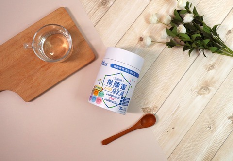 。產品規格：30包入/罐每包含比菲德氏、龍根菌等6種美國杜邦Danisco高品質益生菌。水萃菊苣纖維做為益生質，不使用化學溶劑。無香料、無色素及無甜味劑。