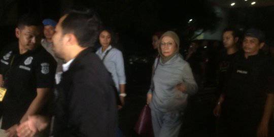 Ratna Sarumpaet tiba di Polda. Â©2018 Merdeka.com/Ronald