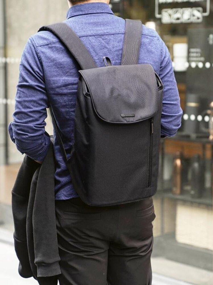 日本ELECOM 簡約背包雙肩攝影包男休閒旅行微單相機包學生書包女WD 電購3C