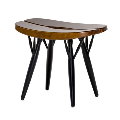 實地走訪芬蘭一趟，會發現到處都是 Alvar Aalto 的經典建築，而談到奇幻創意，芬蘭人會向你推薦 Eero Aarnio，事實上，芬蘭還有一位國寶級設計師，這位低調的大師連名字也相對不好記，他就