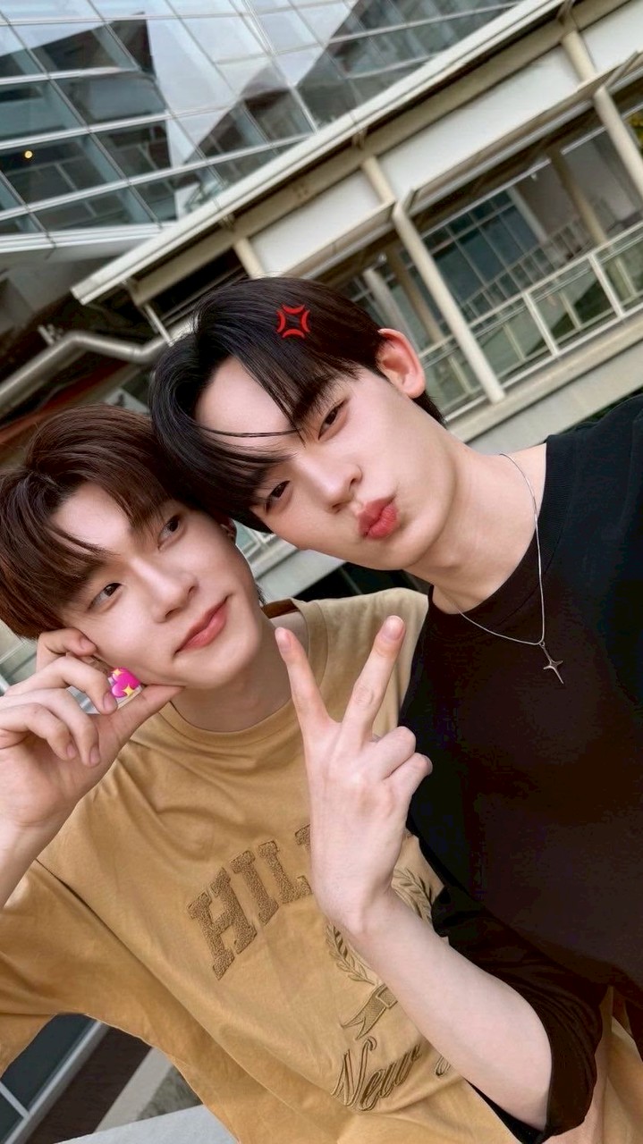 ด้อม เพิร์ธตาต้า กับ ตี้ตี้ป๋อ