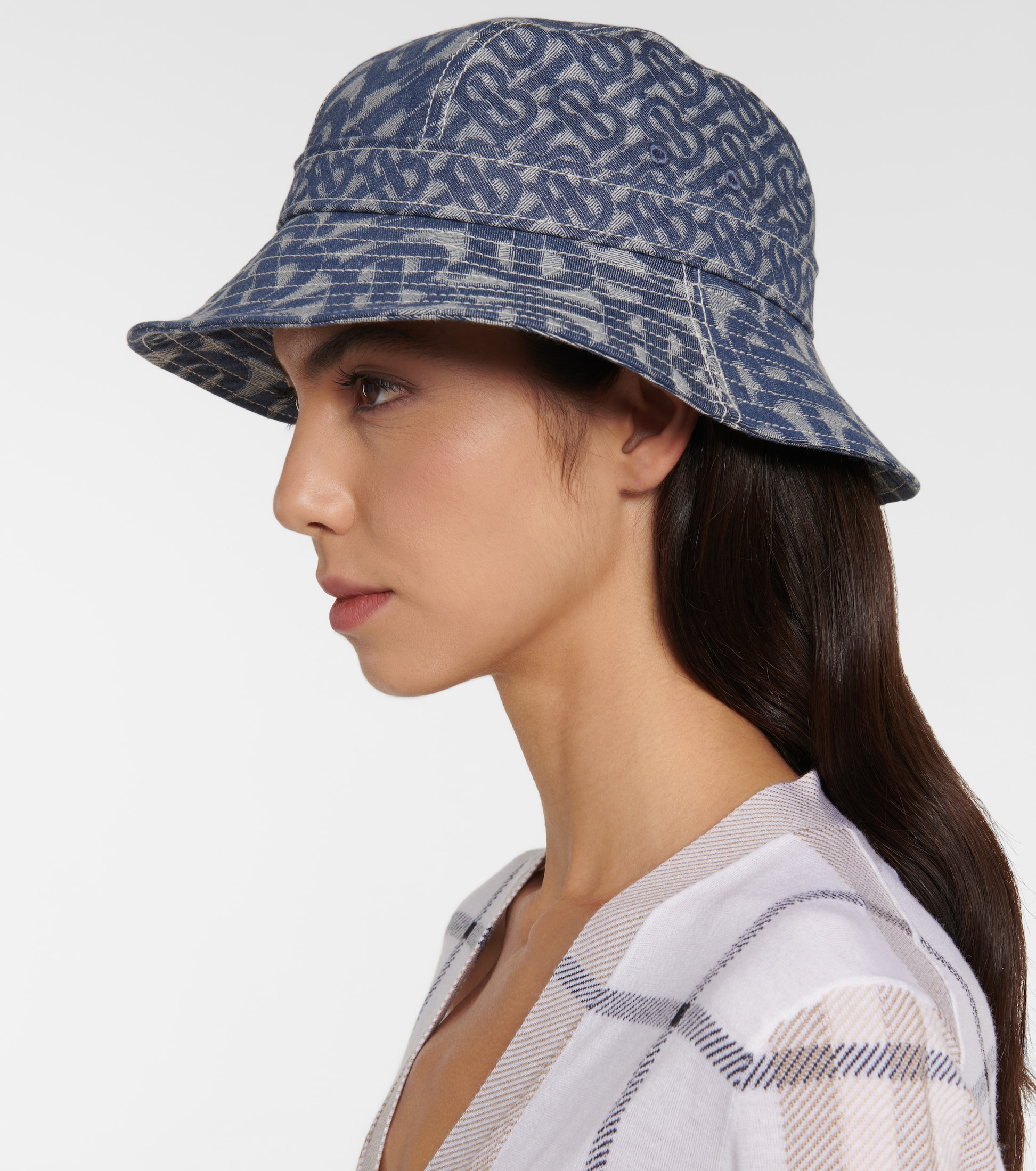 BURBERRY TB denim bucket hat
